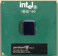 Intel Pentium III 667/256/133/1.65 SL45X