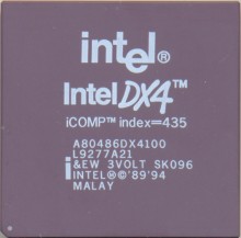 Intel A80486DX4-100 SK096 white print Intel A80486DX4-100 SK096 white print